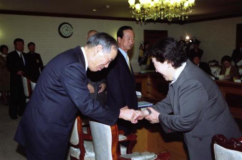 김석수 국무총리 장애인복지조정위원회 회의 주재 이미지