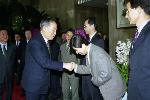 김석수 국무총리 환송 이미지