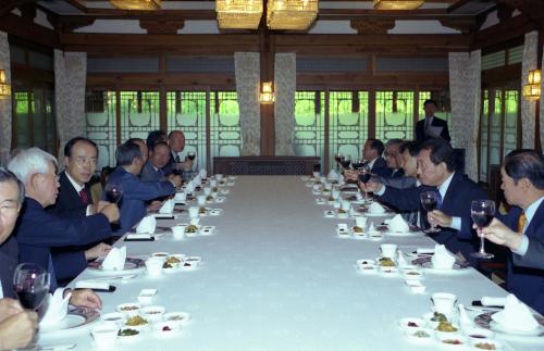 고건 국무총리 경기고등학교 동창 초청 오찬 및 기념촬영 이미지