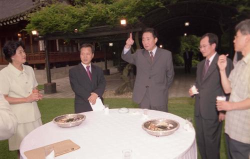 고건 국무총리 환경 관련 시민단체대표 만찬 간담회 및 기념촬영 이미지