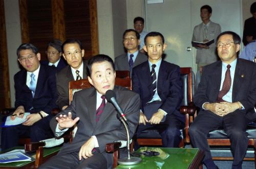 고건 국무총리 한국도로공사 교통정보센터 순시 이미지