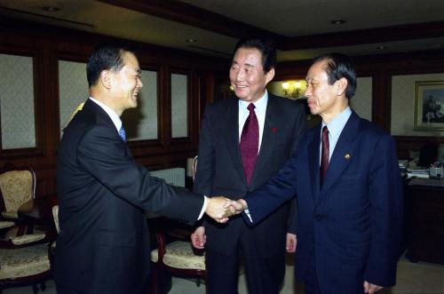 고건 국무총리 신ㆍ구 기획예산처 장관 접견 이미지