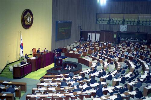 이해찬 국무총리 국회 추경안 시정연설 이미지