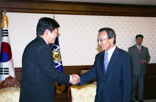 이해찬 국무총리 이임 주한 중국대사 접견 이미지