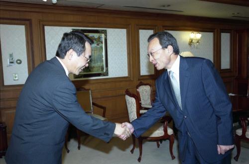 이해찬 국무총리 신ㆍ구 금감위원장 주요업무 인수ㆍ인계 및 접견 이미지