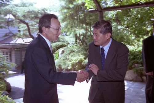 이해찬 국무총리 황우석 교수와 오찬 이미지