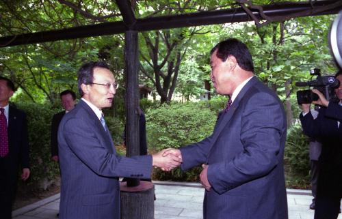 이해찬 국무총리 5당 정책위원회 의장 오찬 간담회 이미지