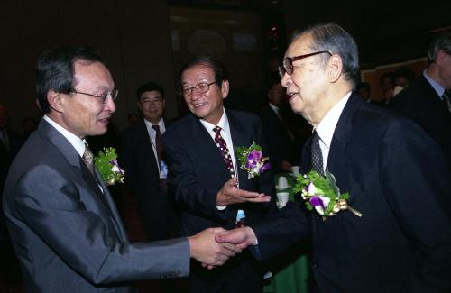 이해찬 국무총리 제13차 동북아경제포럼 개회식 참석 이미지