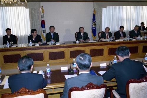 이해찬 국무총리 제4차 재외동포정책위원회 회의 주재 이미지