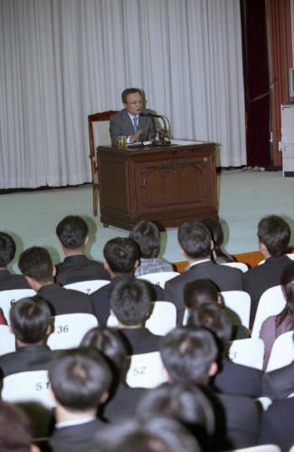 이해찬 국무총리 고위정책과정 및 신임관리자과정 대상 특강 이미지