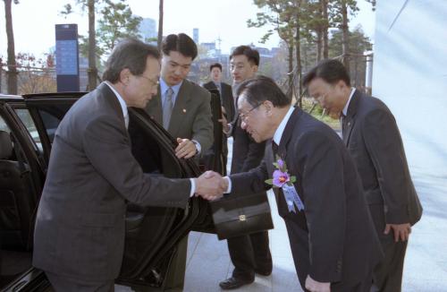 이해찬 국무총리 제65회 순국선열의 날 기념식 참석 이미지