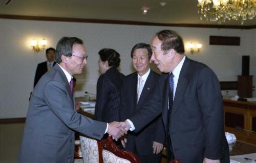 이해찬 국무총리 제10차 국가에너지절약추진위원회 회의 주재 이미지