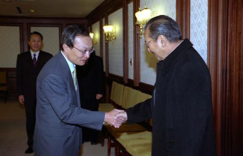 이해찬 국무총리 Mahathir bin Mohamad 말레이시아 전총리 접견 이미지