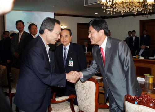 이해찬 국무총리 APEC 정상회의 준비위원회 회의 이미지