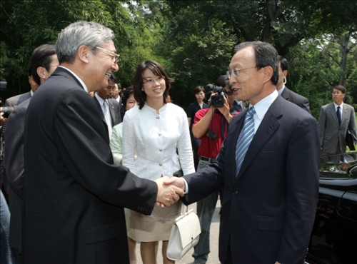 이해찬 국무총리 내외 중국 베이징대학교 방문 이미지