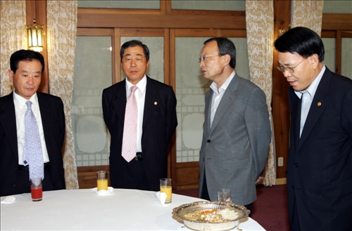 이해찬 국무총리 제4차 부동산정책 당정협의회 이미지