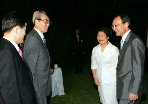 이해찬 국무총리 제60주년 광복절 남북 당국대표단 환영 만찬 이미지