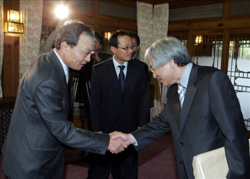 이해찬 국무총리 경제.사회 전문가와 오찬 간담회 이미지