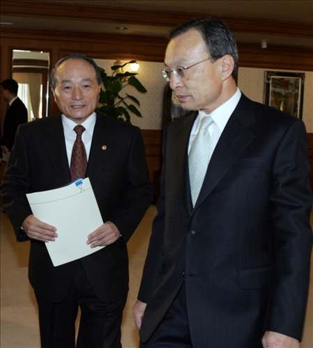 이해찬 국무총리 부총리, 책임장관 회의 이미지