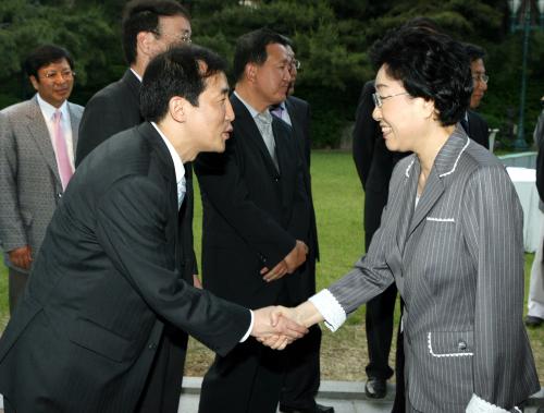 한명숙 국무총리 편집.보도국장단 초청 만찬간담회 이미지