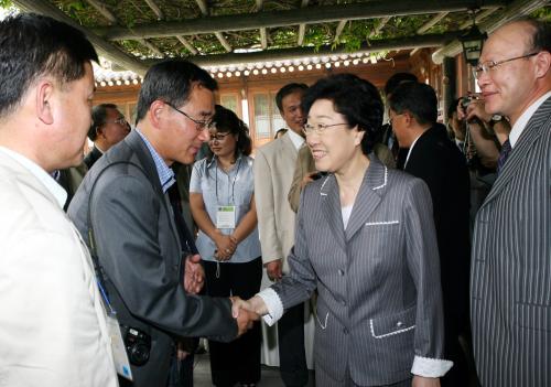 한명숙 국무총리 제5회 재외동포기자대회 참석자 초청 오찬간담회 이미지