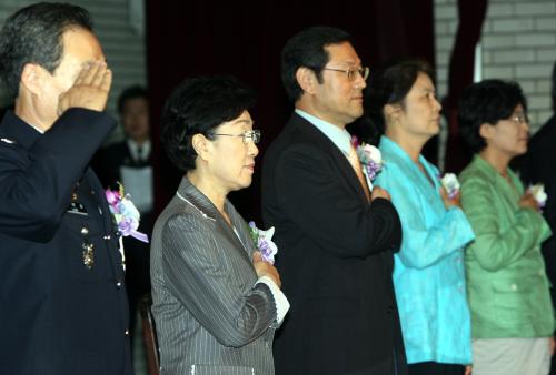 한명숙 국무총리 제60주년 여경 창설 기념행사 이미지