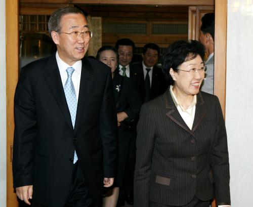 한명숙 국무총리 반기문 차기 유엔사무총장 임명 축하만찬 이미지