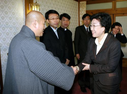 한명숙 국무총리 한국종교계 사회복지협의회 대표자 간담회 이미지