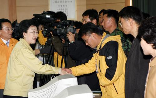 한명숙 국무총리 AI 방역상황 보고 및 간담회 이미지