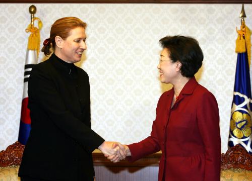 한명숙 국무총리 찌삐 리브니 이스라엘 부총리 겸 외교장관 접견 이미지