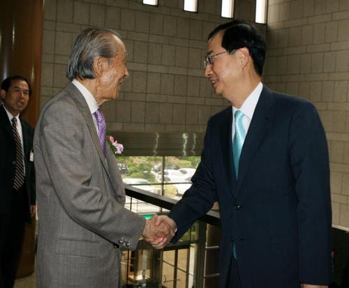 한덕수 국무총리 제52회 대한민국 학술원상 시상식 참석 이미지