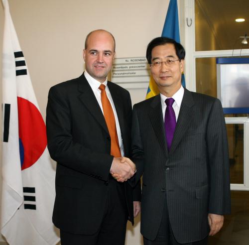 한국-스웨덴 총리 단독 및 확대회담 이미지