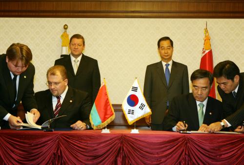 한국 벨라루스 총리 협정서명식 임석 이미지