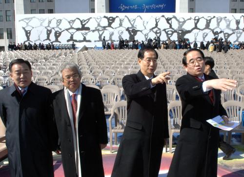 한덕수 국무총리 제17대 대통령 취임식장 점검 및 관계자 격려 이미지