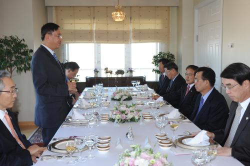 한승수 총리 주 터키대사 주최 오찬 이미지