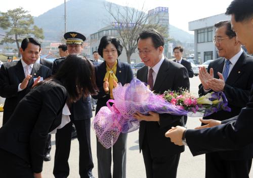 한승수 국무총리 장성군청 방문 이미지