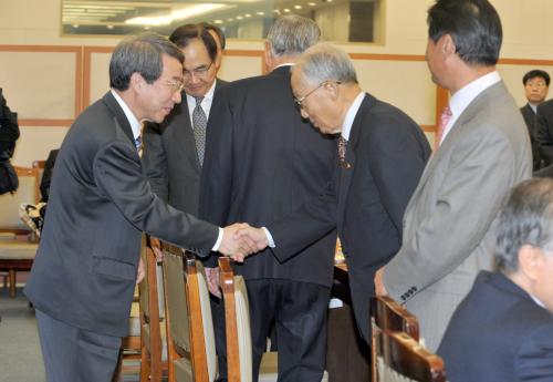 정운찬 국무총리 6.25전쟁 60주년 기념사업위원회 이미지