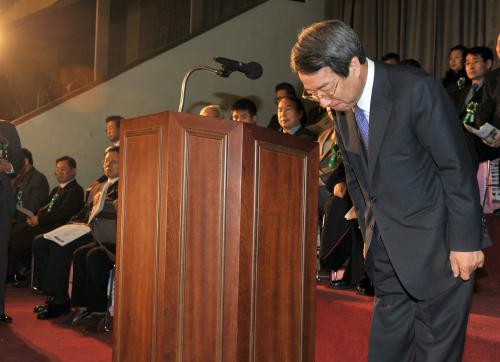 정운찬 총리 서울연희미용고등학교 졸업식 이미지