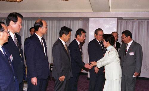 일본 한국인 학교 교사 접견 이미지