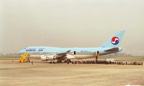 김영삼 대통령 베트남 하노이 공항 출발 이미지