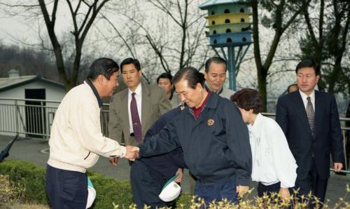 김대중 대통령 식목일 행사 참석 이미지