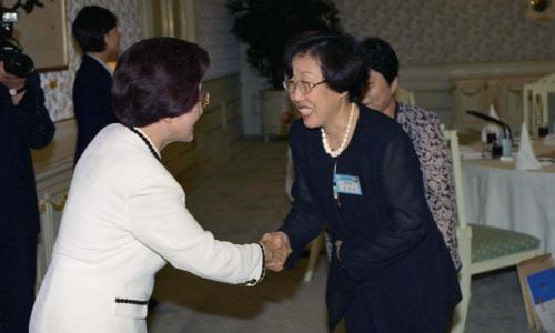 김대중 대통령 부인 이희호 여사 대한간호협회 간부진과 오찬 이미지