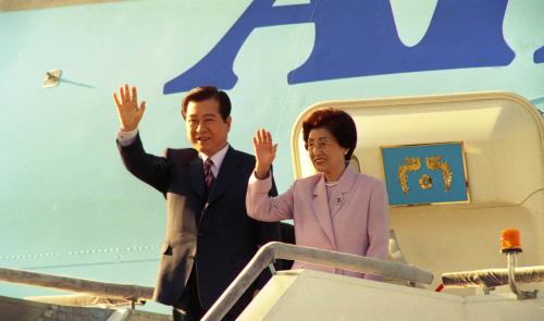 김대중 대통령 뉴질랜드 도착 공항 환영식(아시아태평양경제협력체(APEC)) 이미지