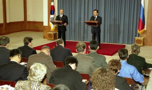 한ㆍ러 정상 공동 기자회견(김대중 대통령, 블라디미르 푸틴 대통령) 이미지