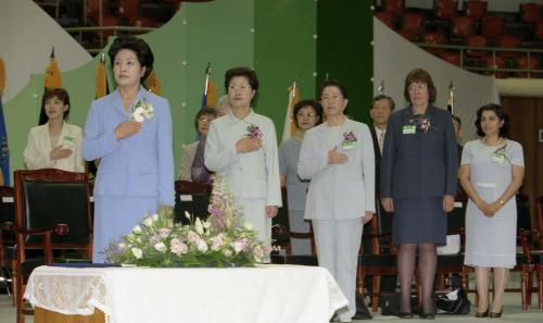 노무현 대통령 부인 권양숙 여사 대한간호협회 창립 80주년 기념식 참석 이미지