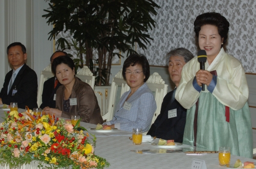 권양숙여사 프랑크푸르트 도서전 조직위 관계자 접견 이미지