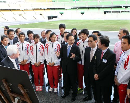 이명박 대통령 2010대구세계육상경기장 방문 이미지